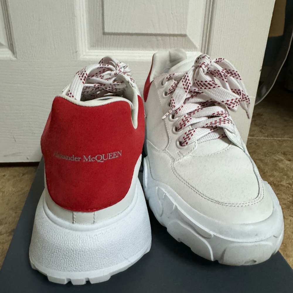 Alexander McQueen
Court Mix Leather Chunky Sneakers